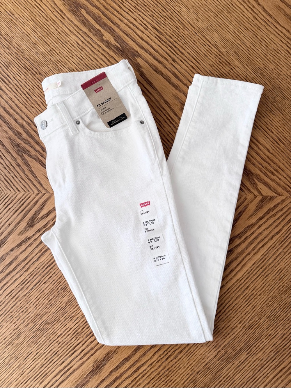 LEVI’S 711 Skinny Jeans - White